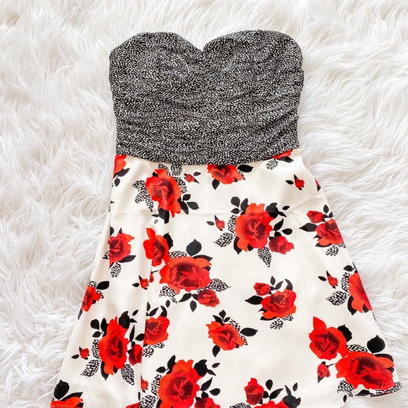 Guess Dress - Picture 4 of 5